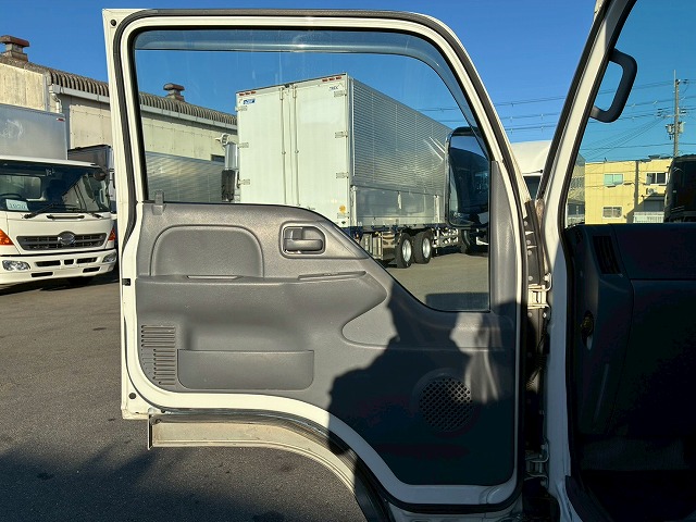 保証対象車Wキャブ2t積載メッキパーツ5速MT2t5t|中古トラックの販売・買取・査定のアイナビ