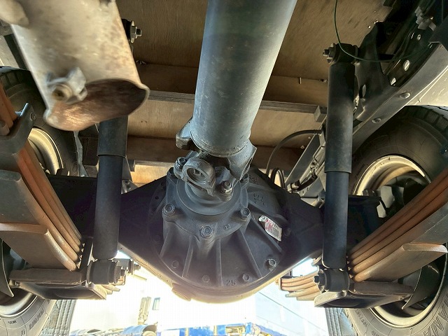 保証対象車Wキャブ2t積載メッキパーツ5速MT2t5t|中古トラックの販売・買取・査定のアイナビ