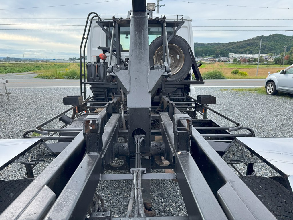 H13年式☆コンドル 中型増トン アームロール!|中古トラックの販売・買取・査定のアイナビ