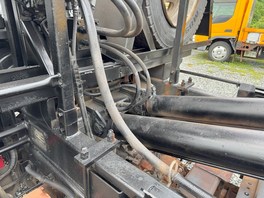 H13年式☆コンドル 中型増トン アームロール!|中古トラックの販売・買取・査定のアイナビ