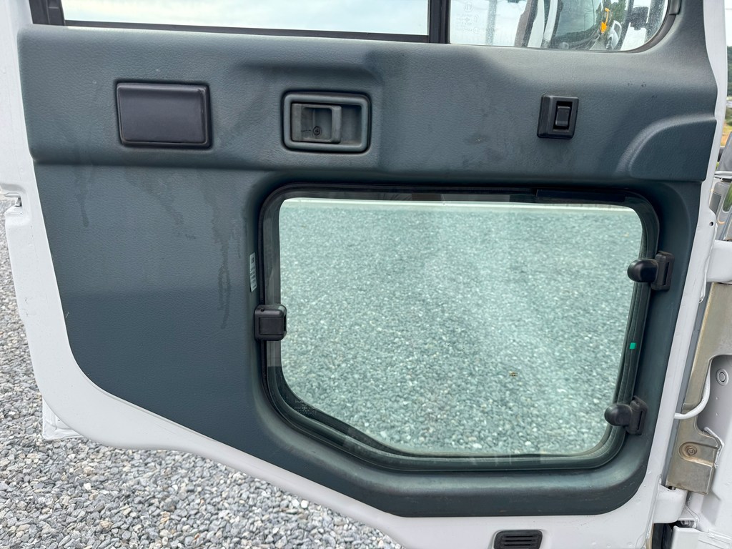 H13年式☆コンドル 中型増トン アームロール!|中古トラックの販売・買取・査定のアイナビ