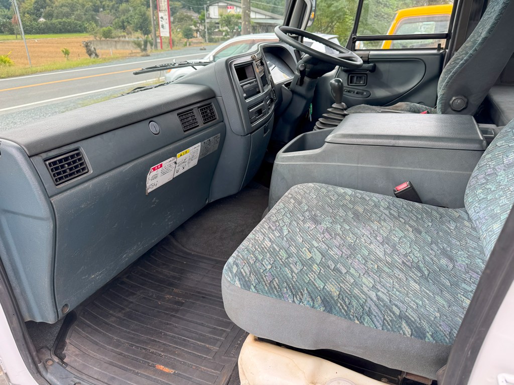 H13年式☆コンドル 中型増トン アームロール!|中古トラックの販売・買取・査定のアイナビ