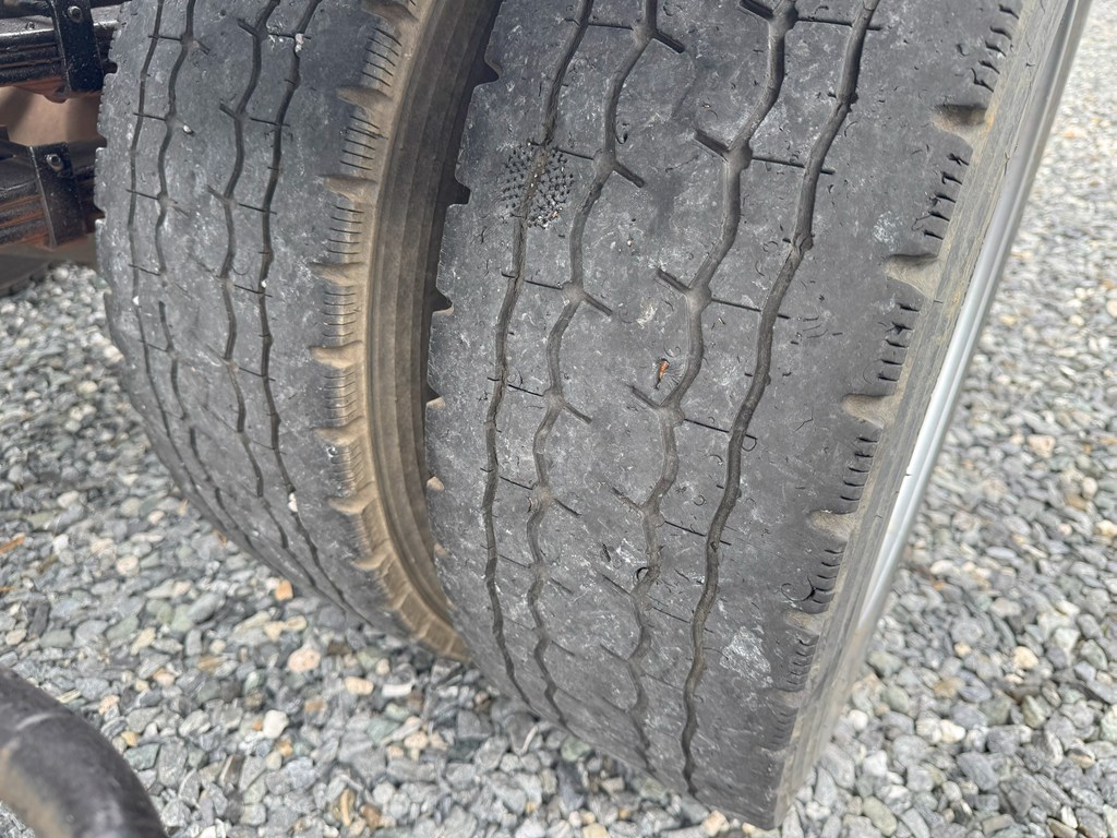 H13年式☆コンドル 中型増トン アームロール!|中古トラックの販売・買取・査定のアイナビ