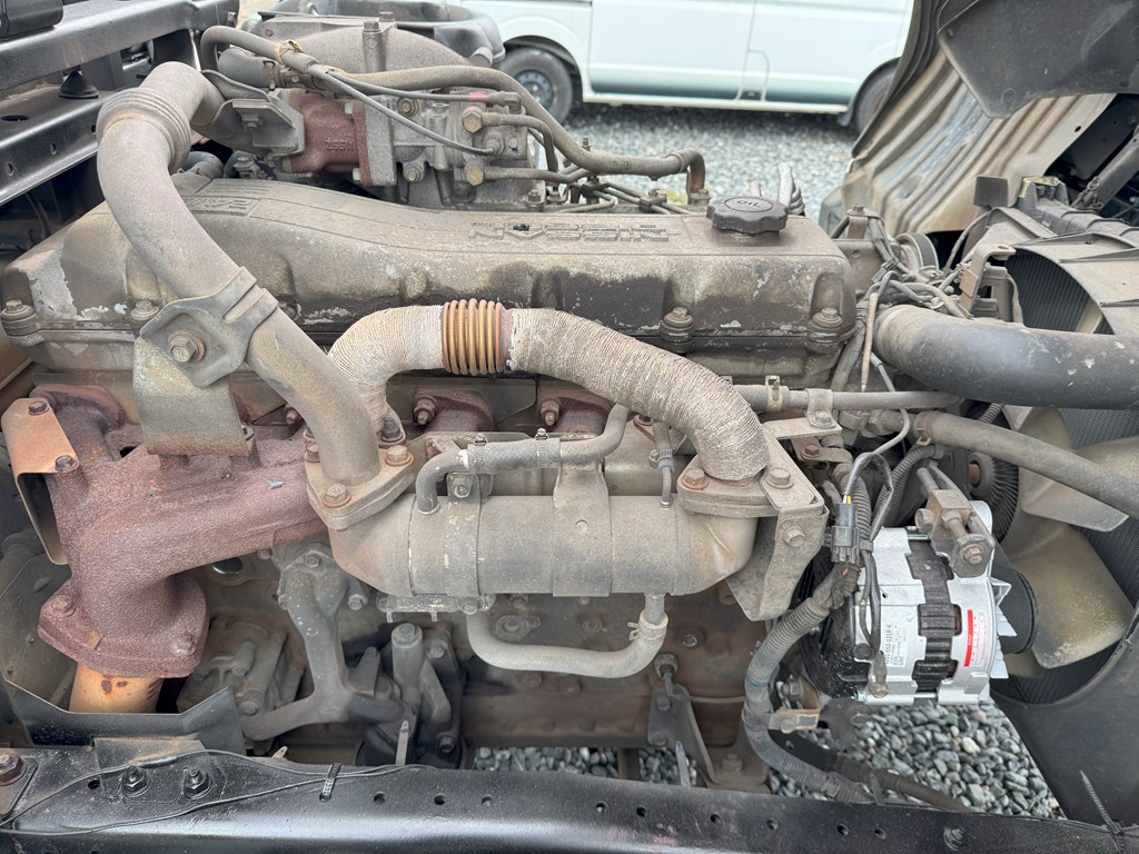 H13年式☆コンドル 中型増トン アームロール!|中古トラックの販売・買取・査定のアイナビ