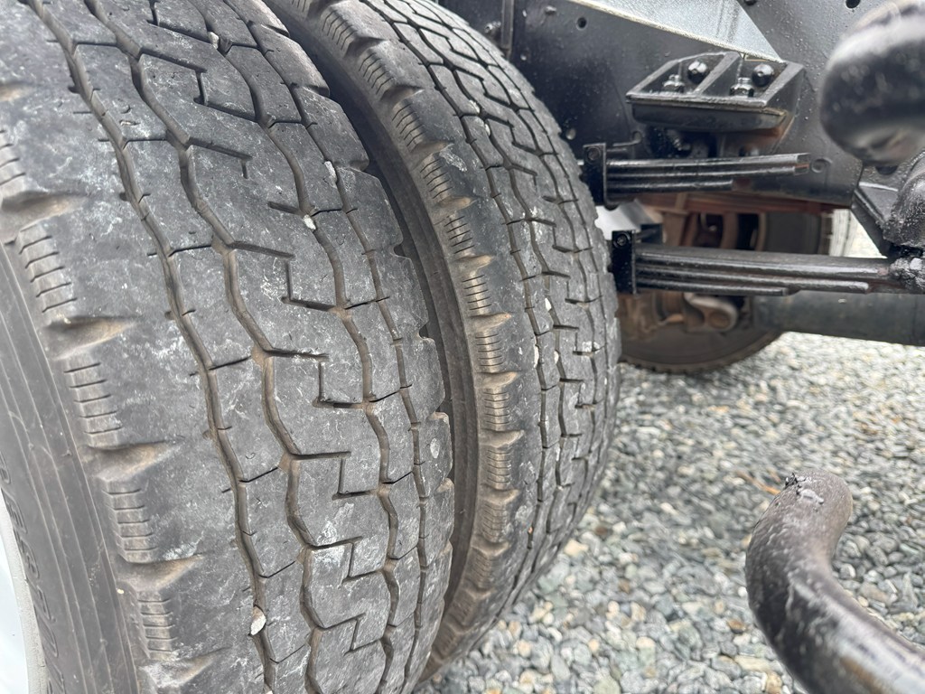 H13年式☆コンドル 中型増トン アームロール!|中古トラックの販売・買取・査定のアイナビ