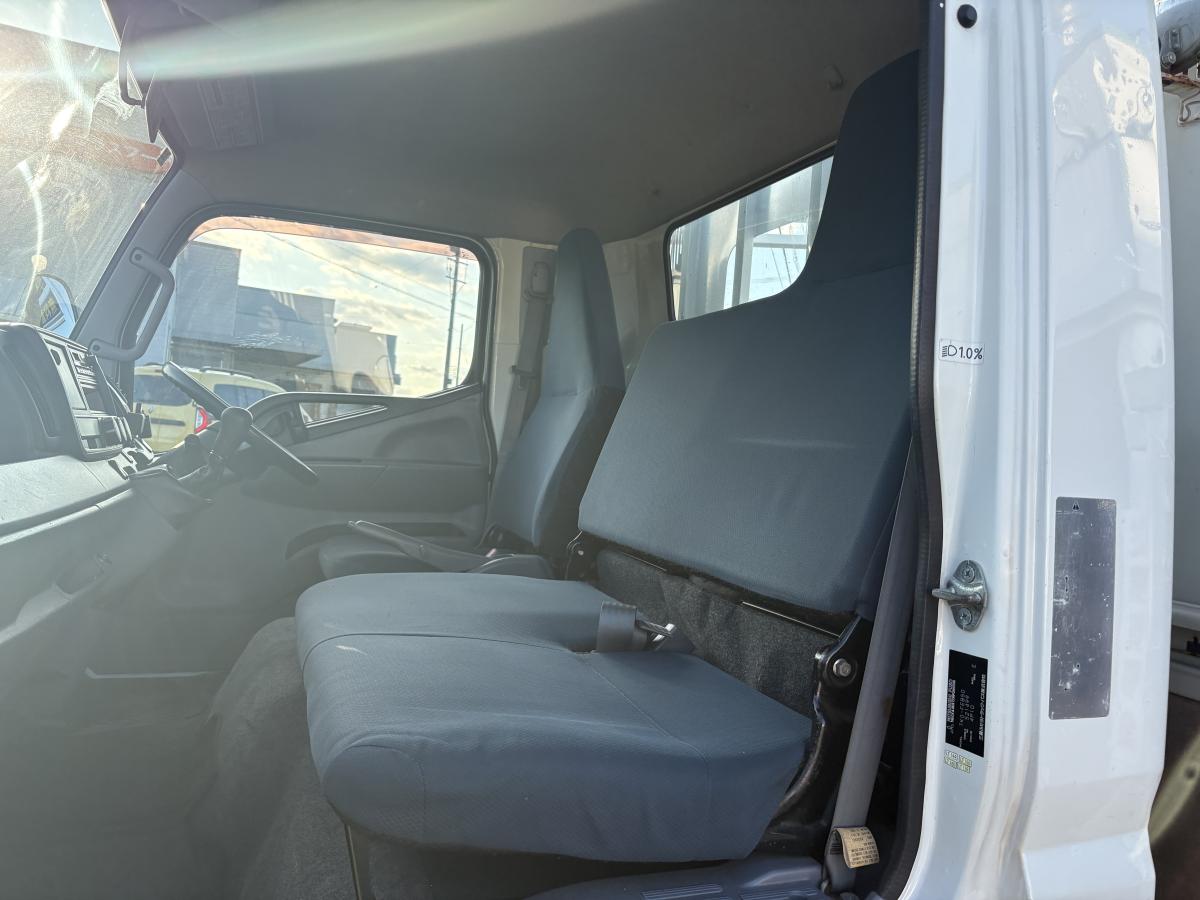 H25キャンター 2t ワイドロング|中古トラックの販売・買取・査定のアイナビ