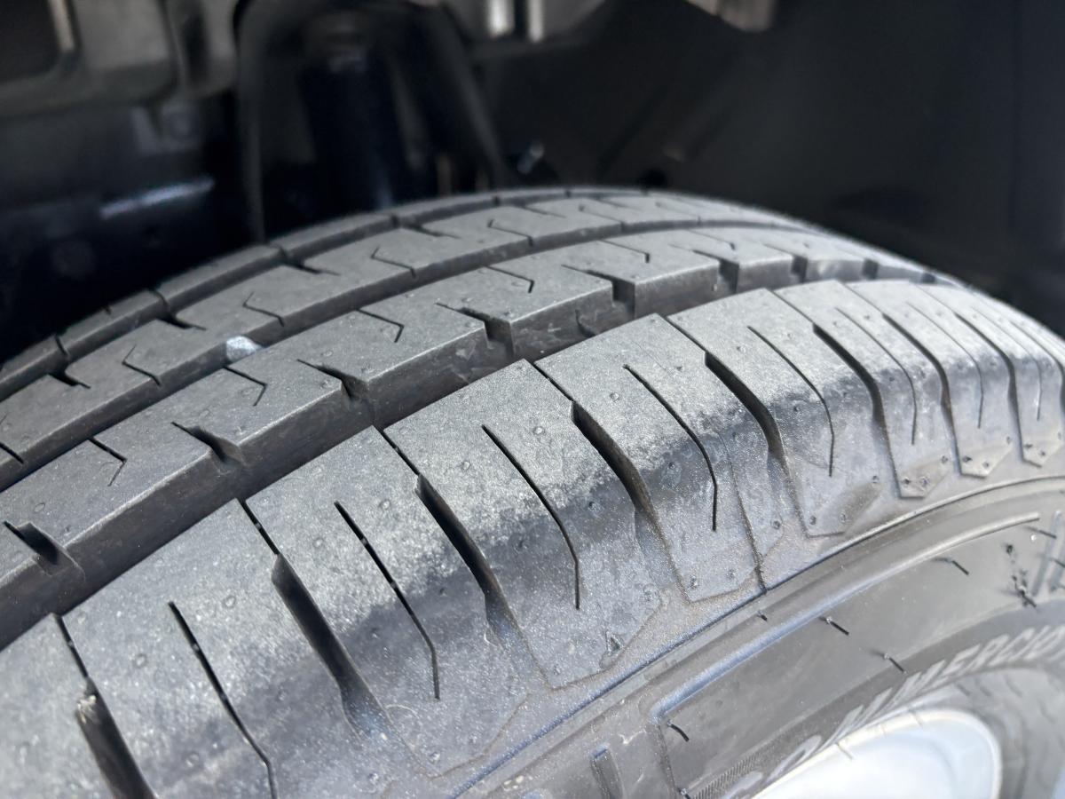 H25キャンター 2t ワイドロング|中古トラックの販売・買取・査定のアイナビ