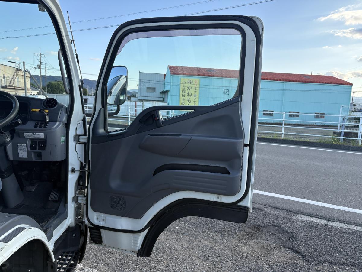 H25キャンター 2t ワイドロング|中古トラックの販売・買取・査定のアイナビ