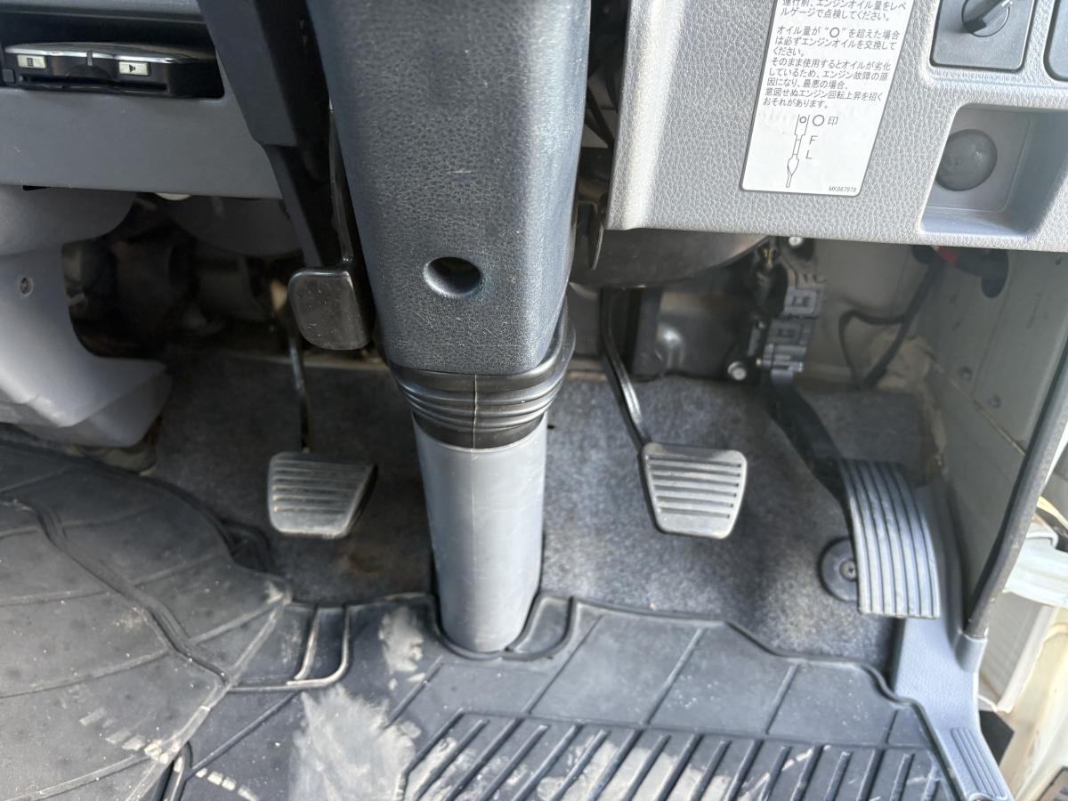 H25キャンター 2t ワイドロング|中古トラックの販売・買取・査定のアイナビ