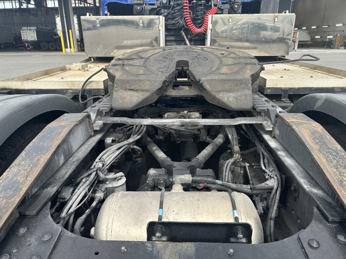 日野 トラクタ ハイルーフ|中古トラックの販売・買取・査定のアイナビ