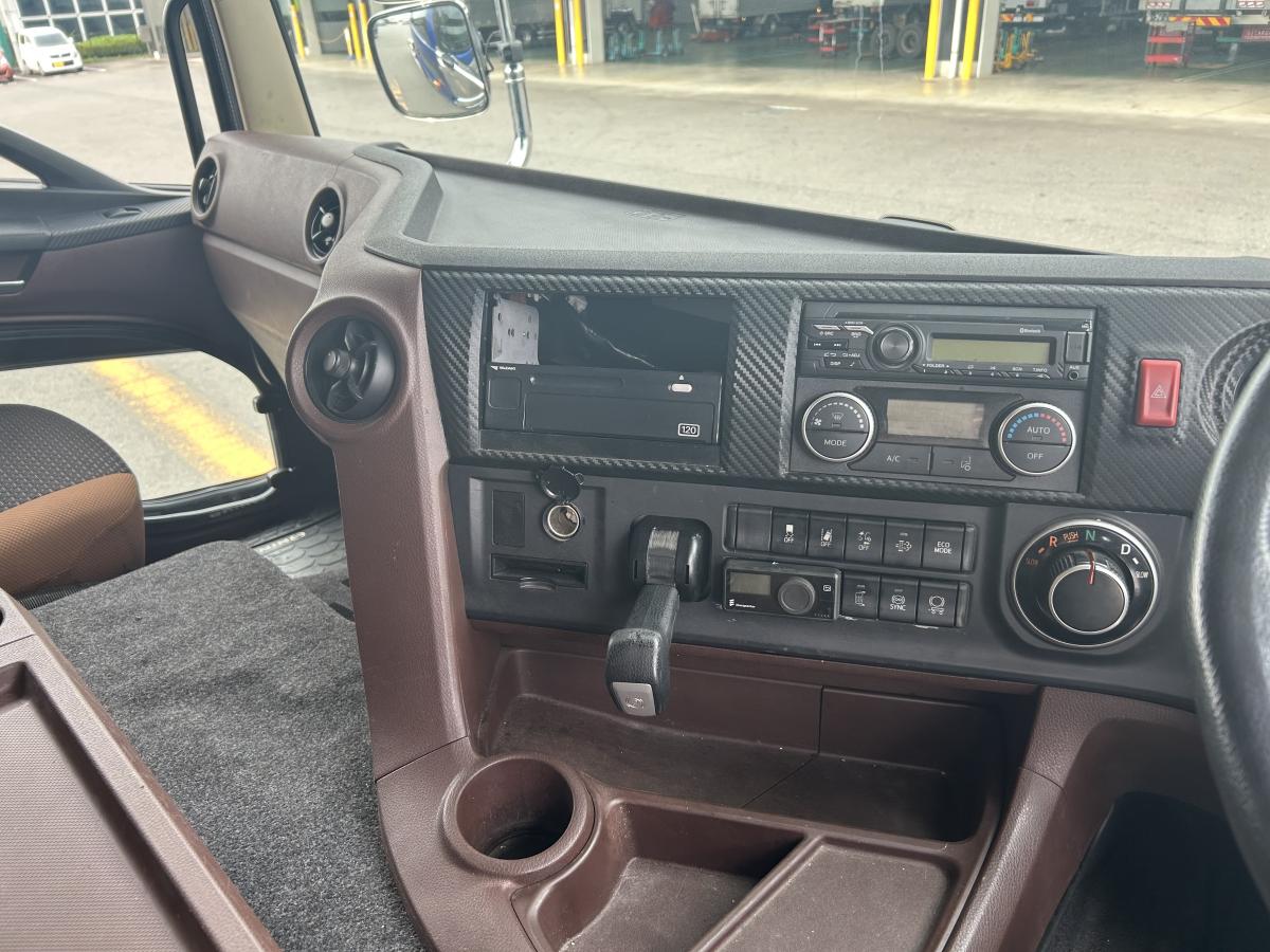 日野 トラクタ ハイルーフ|中古トラックの販売・買取・査定のアイナビ