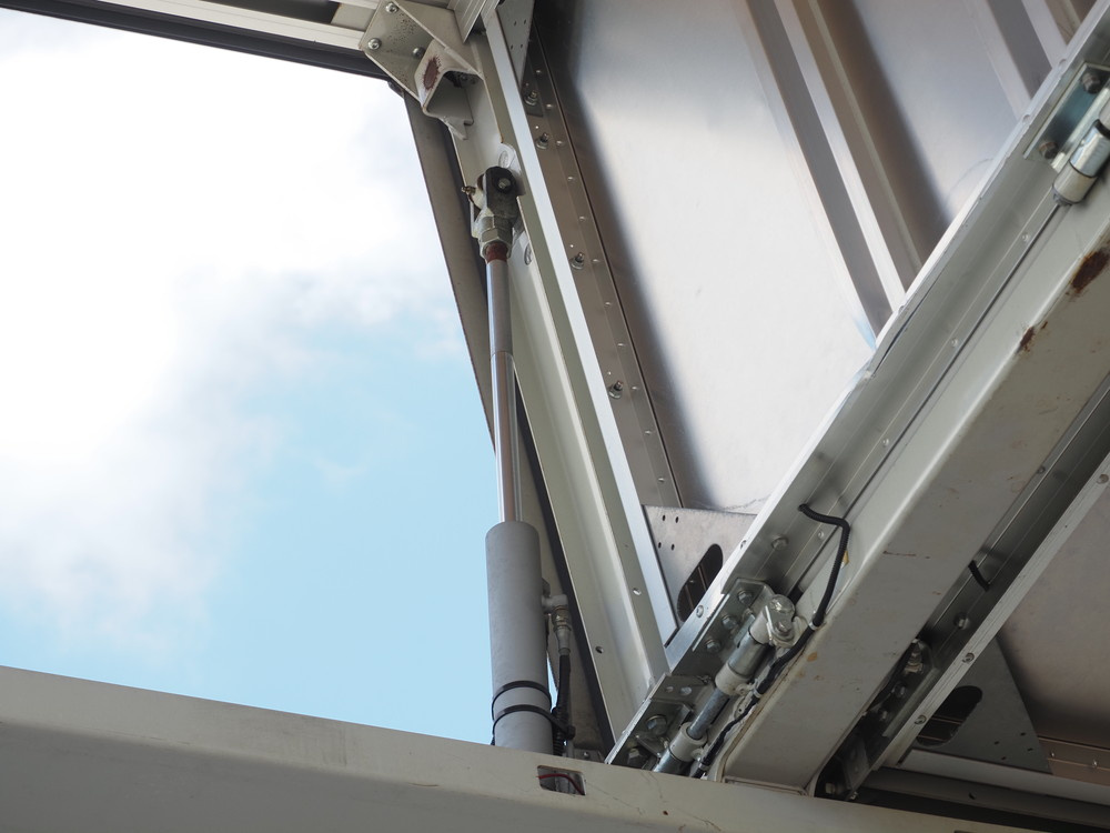 いすゞ ウイング車 ギガ|中古トラックの販売・買取・査定のアイナビ