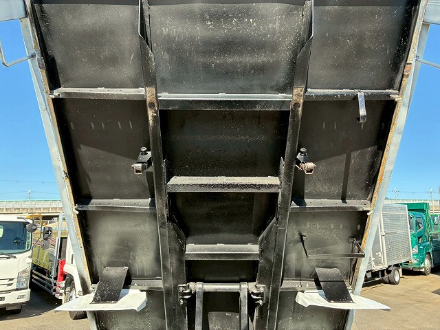 土砂禁ダンプ4ナンバー後方5速MT5t限定準中型免許2t5t|中古トラックの販売・買取・査定のアイナビ