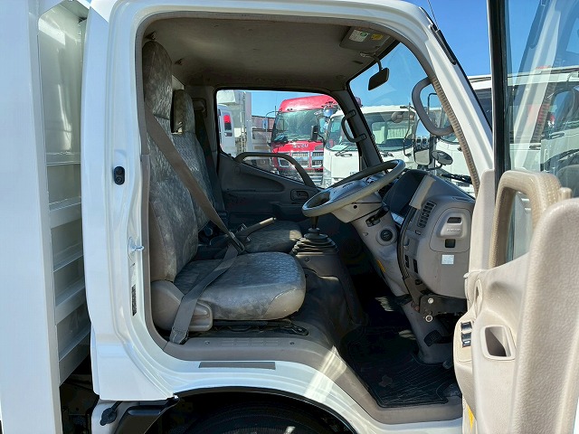 土砂禁ダンプ4ナンバー後方5速MT5t限定準中型免許2t5t|中古トラックの販売・買取・査定のアイナビ