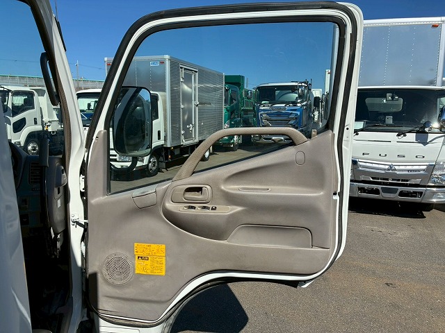 土砂禁ダンプ4ナンバー後方5速MT5t限定準中型免許2t5t|中古トラックの販売・買取・査定のアイナビ