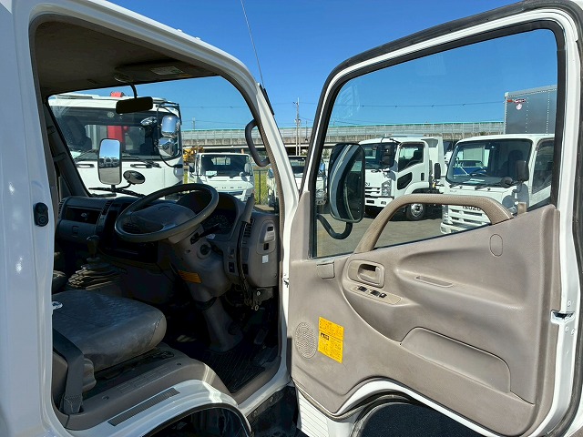 土砂禁ダンプ4ナンバー後方5速MT5t限定準中型免許2t5t|中古トラックの販売・買取・査定のアイナビ