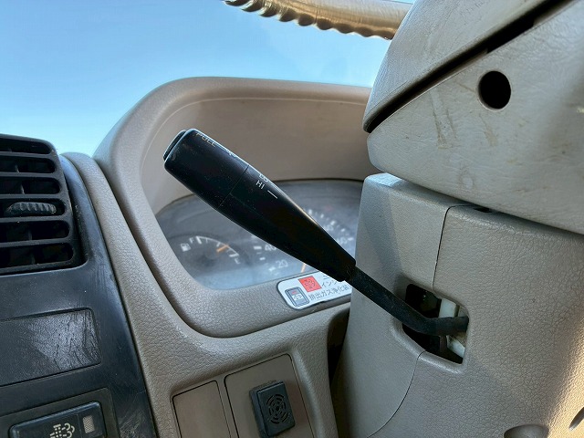 土砂禁ダンプ4ナンバー後方5速MT5t限定準中型免許2t5t|中古トラックの販売・買取・査定のアイナビ