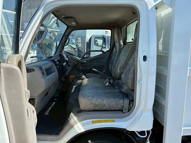 土砂禁ダンプ4ナンバー後方5速MT5t限定準中型免許2t5t|中古トラックの販売・買取・査定のアイナビ