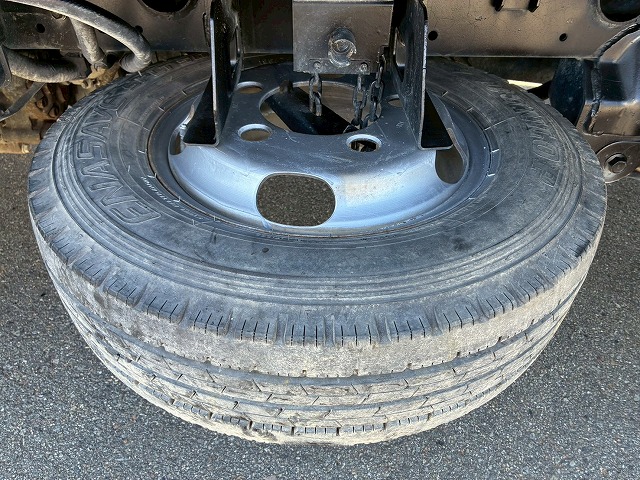 土砂禁ダンプ4ナンバー後方5速MT5t限定準中型免許2t5t|中古トラックの販売・買取・査定のアイナビ