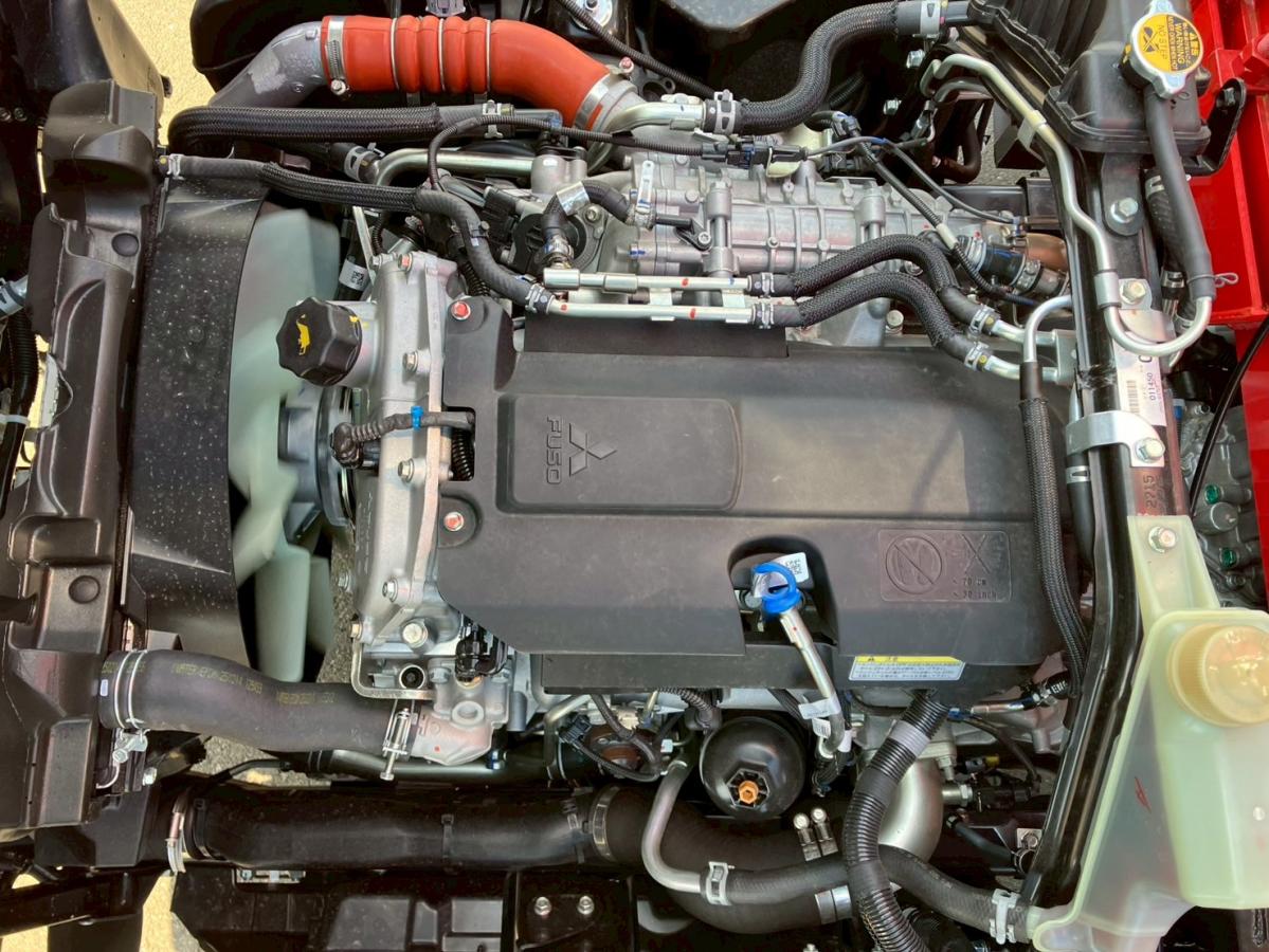 ☆未使用車 4段ユニック ラジコン 標準幅 MT|中古トラックの販売・買取・査定のアイナビ