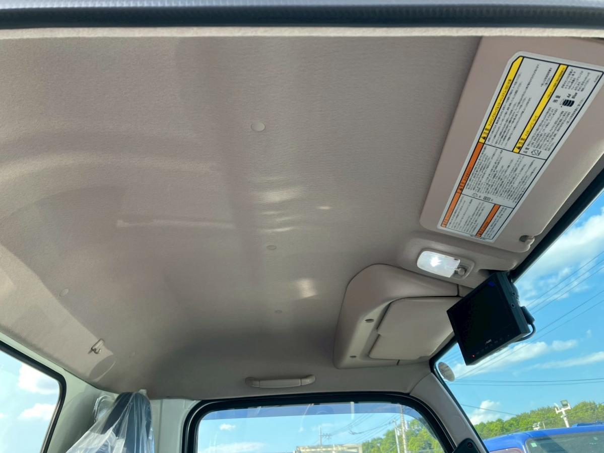 ☆未使用車 4段ユニック ラジコン 標準幅 MT|中古トラックの販売・買取・査定のアイナビ