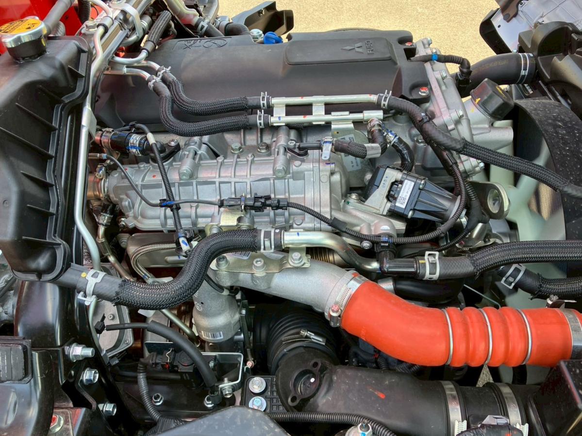 ☆未使用車 4段ユニック ラジコン 標準幅 MT|中古トラックの販売・買取・査定のアイナビ