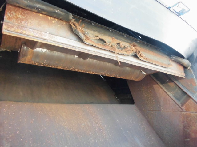 4Tパッカー車8.5立米プレス式塵芥車押出式連続動作|中古トラックの販売・買取・査定のアイナビ