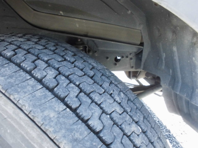 4Tパッカー車8.5立米プレス式塵芥車押出式連続動作|中古トラックの販売・買取・査定のアイナビ