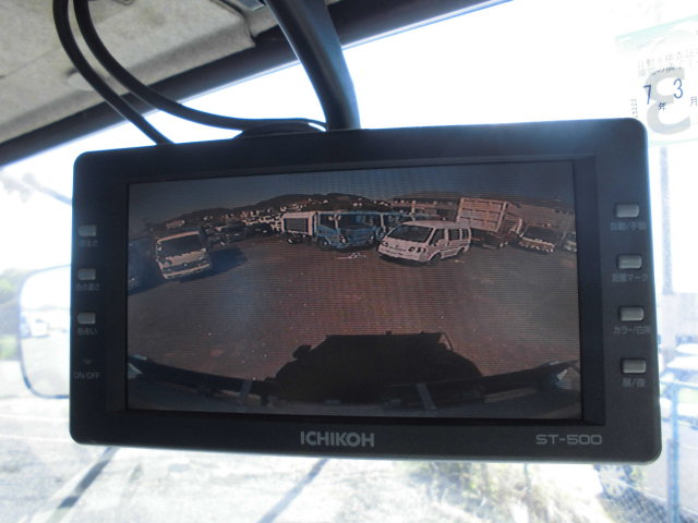 4Tパッカー車8.5立米プレス式塵芥車押出式連続動作|中古トラックの販売・買取・査定のアイナビ