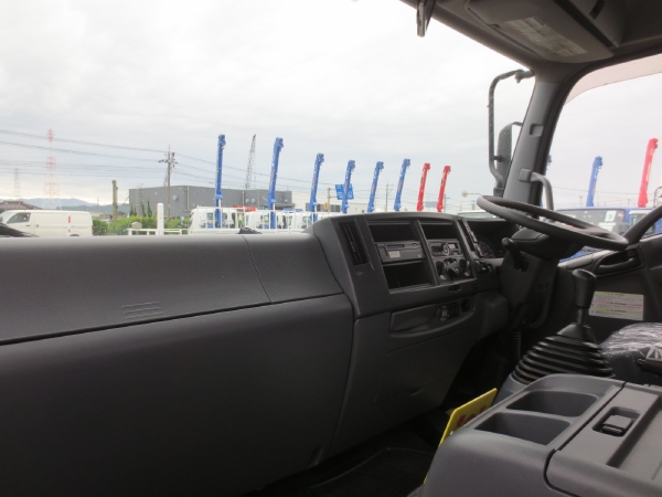 いすゞフォワードワイドアルミウイング|中古トラックの販売・買取・査定のアイナビ