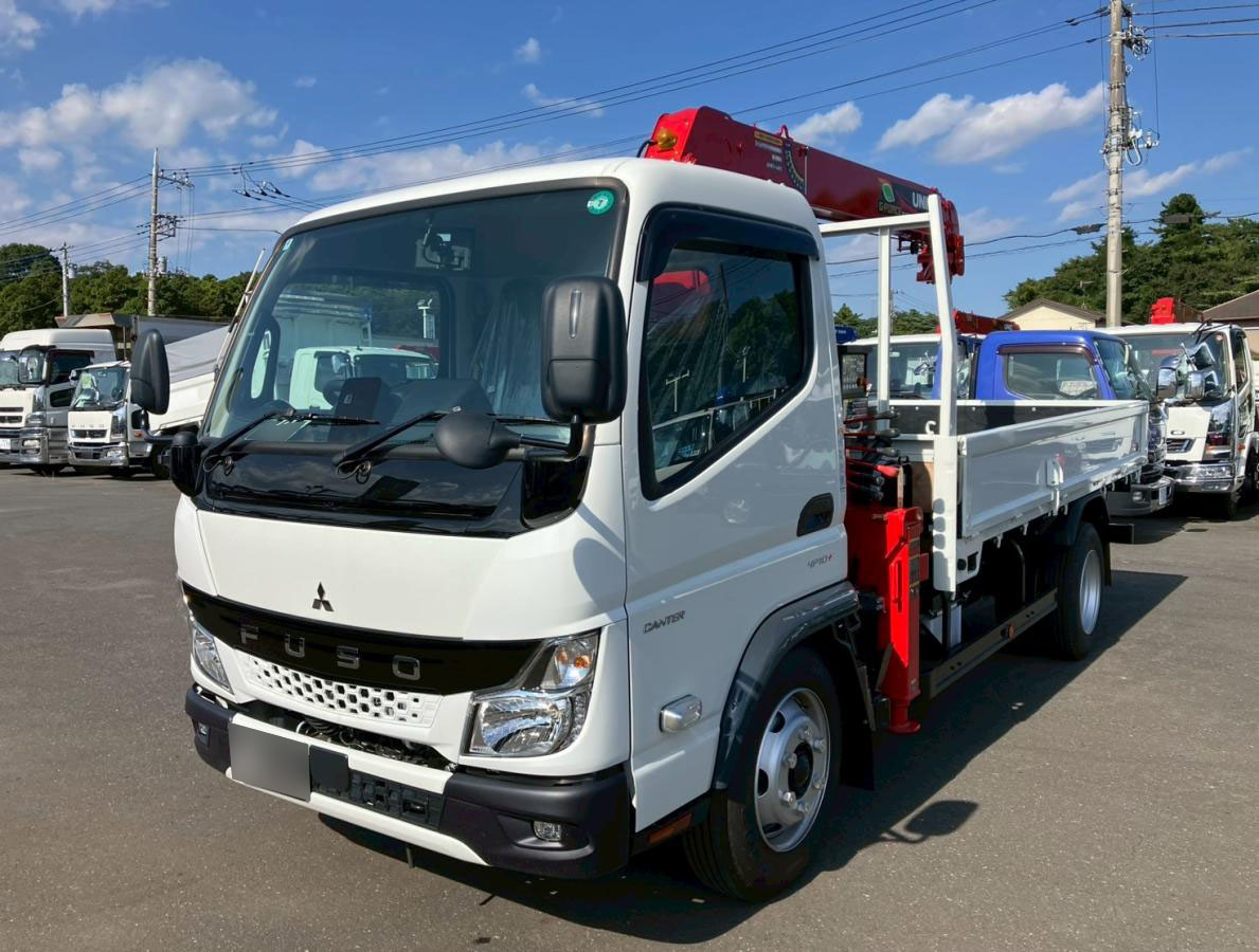 ☆未使用車 4段ユニック ラジコン 標準幅 MT|中古トラックの販売・買取・査定のアイナビ