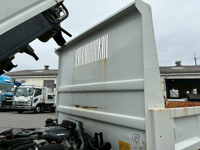 新明和工業フルフラットロー全低床150馬力6速MT3t6t|中古トラックの販売・買取・査定のアイナビ