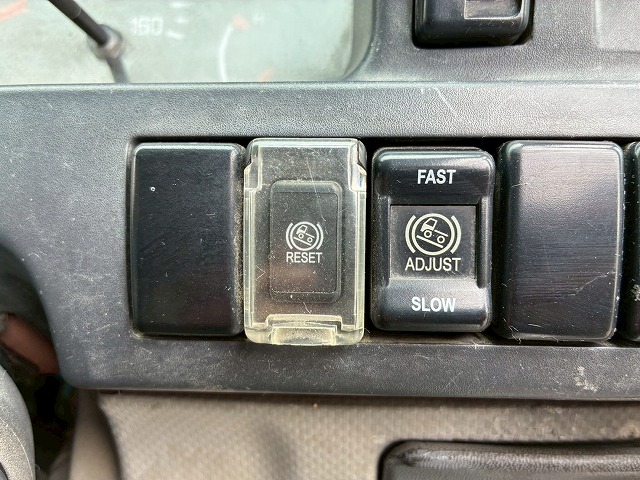 新明和工業フルフラットロー全低床150馬力6速MT3t6t|中古トラックの販売・買取・査定のアイナビ