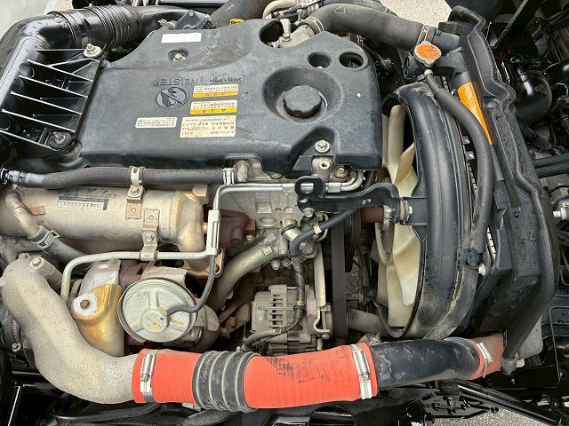 新明和工業フルフラットロー全低床150馬力6速MT3t6t|中古トラックの販売・買取・査定のアイナビ