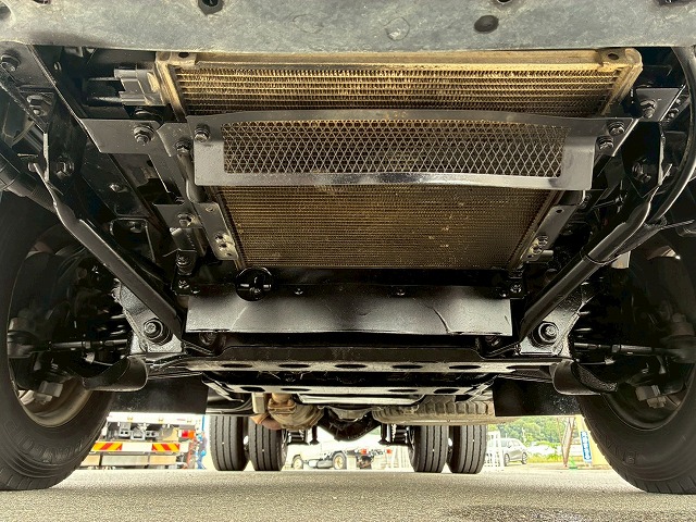 新明和工業フルフラットロー全低床150馬力6速MT3t6t|中古トラックの販売・買取・査定のアイナビ