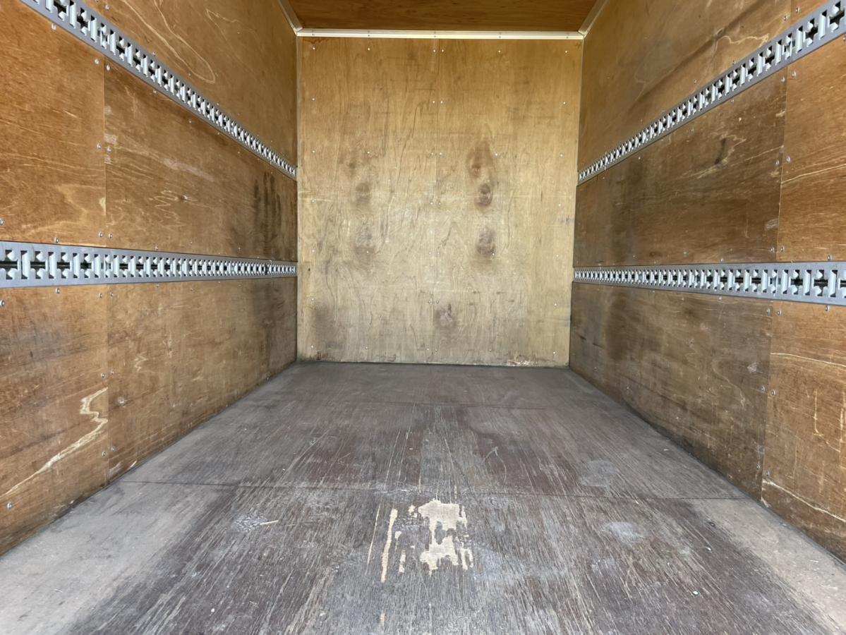 平成26年キャンターアルミバン車検付R8.5月マニュアル5速|中古トラックの販売・買取・査定のアイナビ