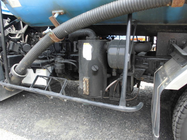 3000L バキュームカー 3T 衛生車 清掃車 糞尿車 モリタ|中古トラックの販売・買取・査定のアイナビ