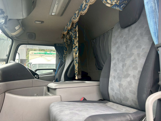 【エンジン好調×即納可能×エアサス】UD/クオン|中古トラックの販売・買取・査定のアイナビ