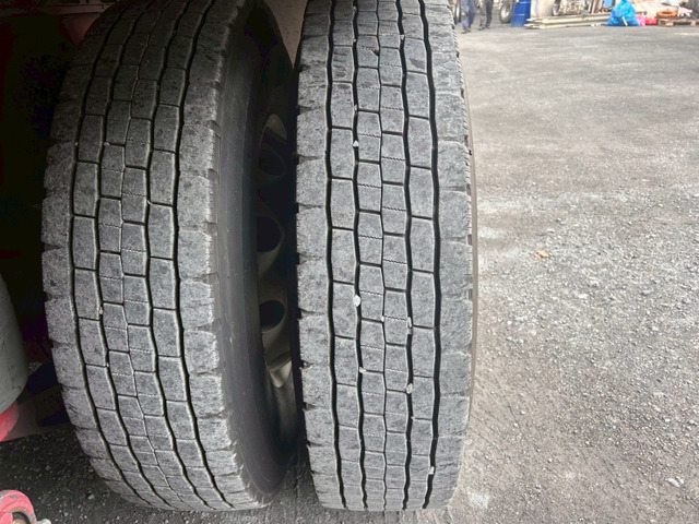 【エンジン好調×即納可能×エアサス】UD/クオン|中古トラックの販売・買取・査定のアイナビ