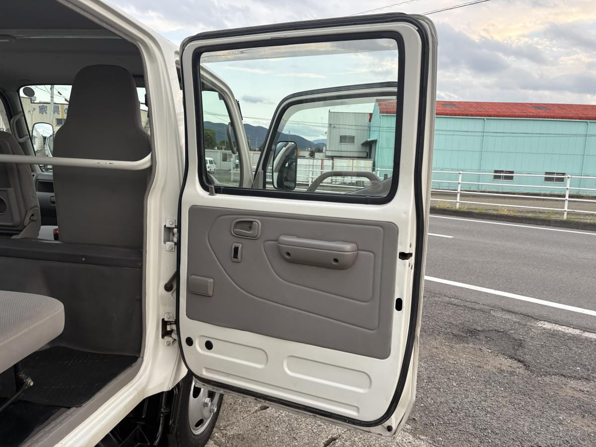 H22 トヨエース Wキャブロング|中古トラックの販売・買取・査定のアイナビ