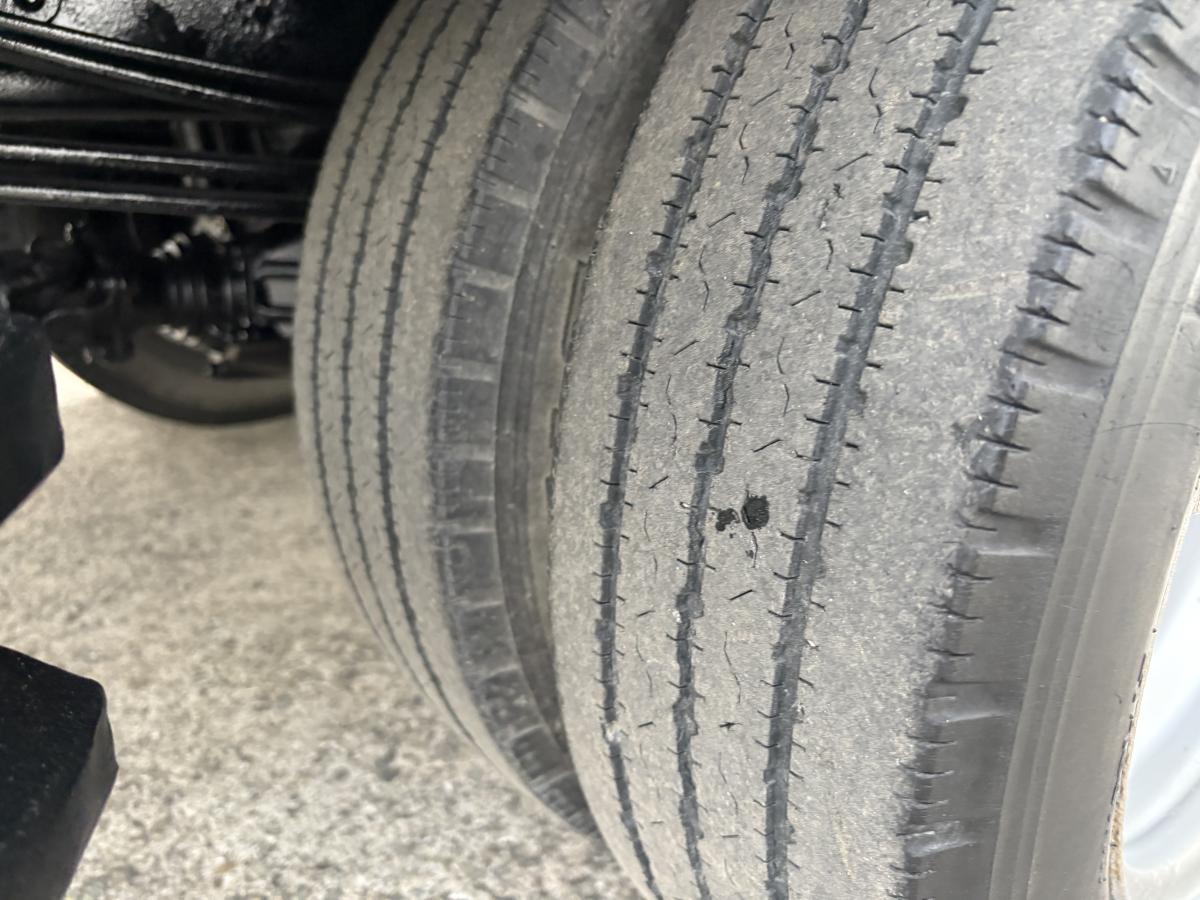 H22 トヨエース Wキャブロング|中古トラックの販売・買取・査定のアイナビ