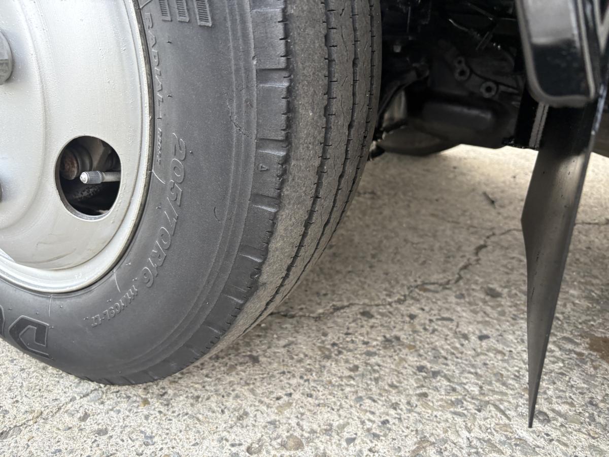 H22 トヨエース Wキャブロング|中古トラックの販売・買取・査定のアイナビ