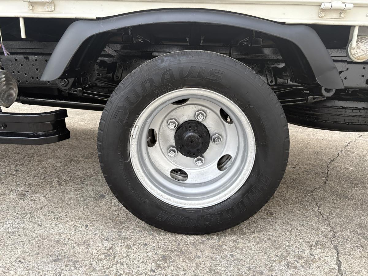 H22 トヨエース Wキャブロング|中古トラックの販売・買取・査定のアイナビ