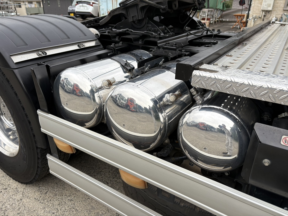 H31年式、プロフィア、ハイグレード、トラクタ、車検付き|中古トラックの販売・買取・査定のアイナビ