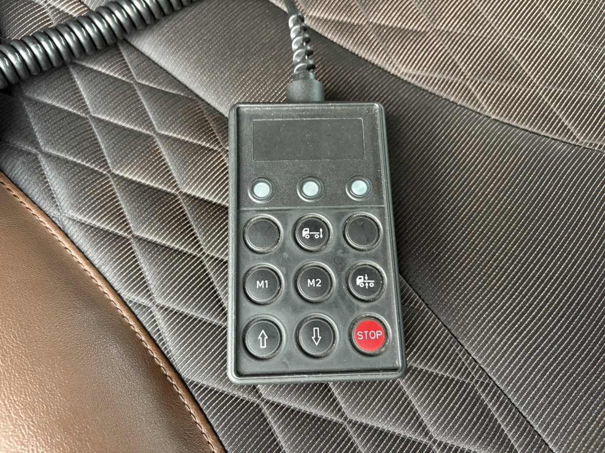 H31年式、プロフィア、ハイグレード、トラクタ、車検付き|中古トラックの販売・買取・査定のアイナビ