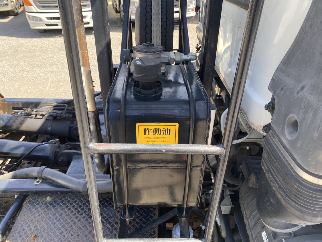 H30年式、フォワード、マルチリフト、ショートキャブ車、車検付|中古トラックの販売・買取・査定のアイナビ