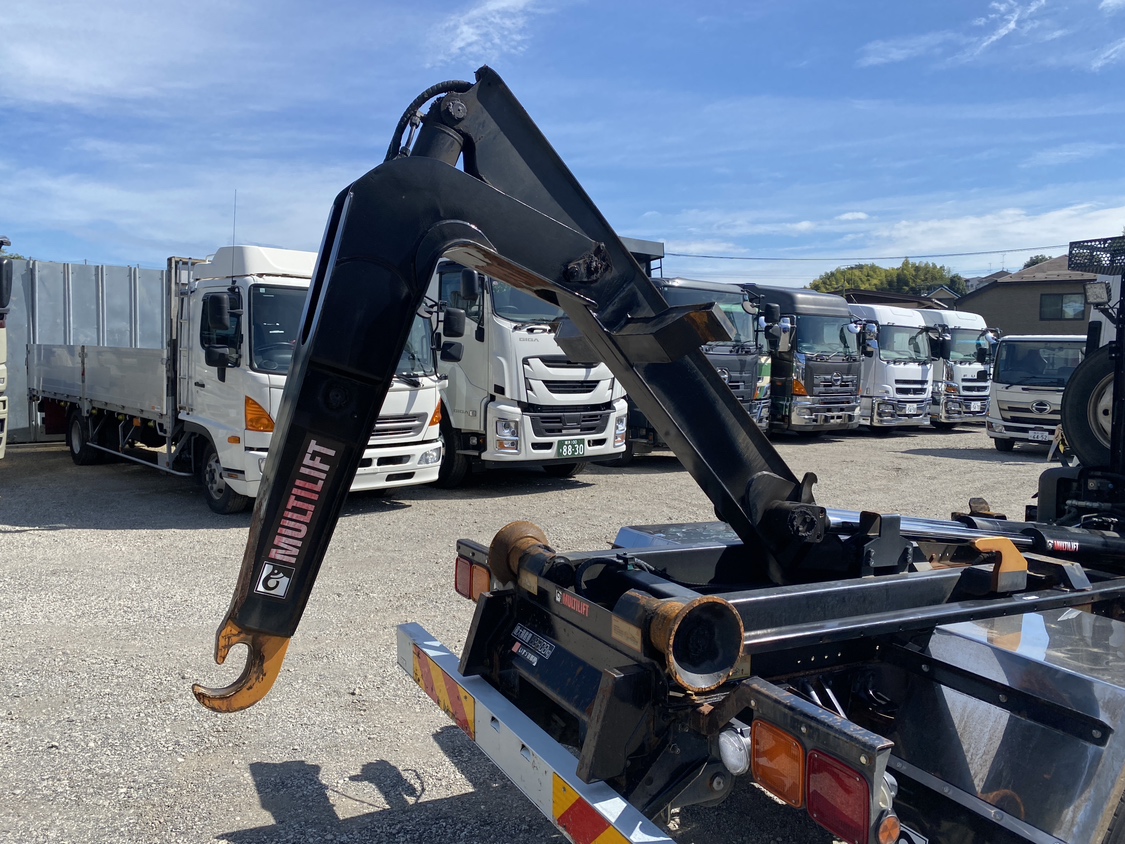 H30年式、フォワード、マルチリフト、ショートキャブ車、車検付|中古トラックの販売・買取・査定のアイナビ