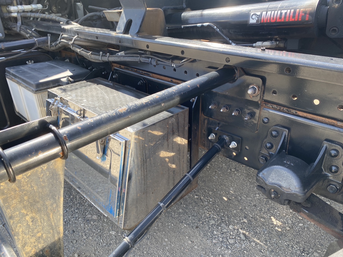 H30年式、フォワード、マルチリフト、ショートキャブ車、車検付|中古トラックの販売・買取・査定のアイナビ