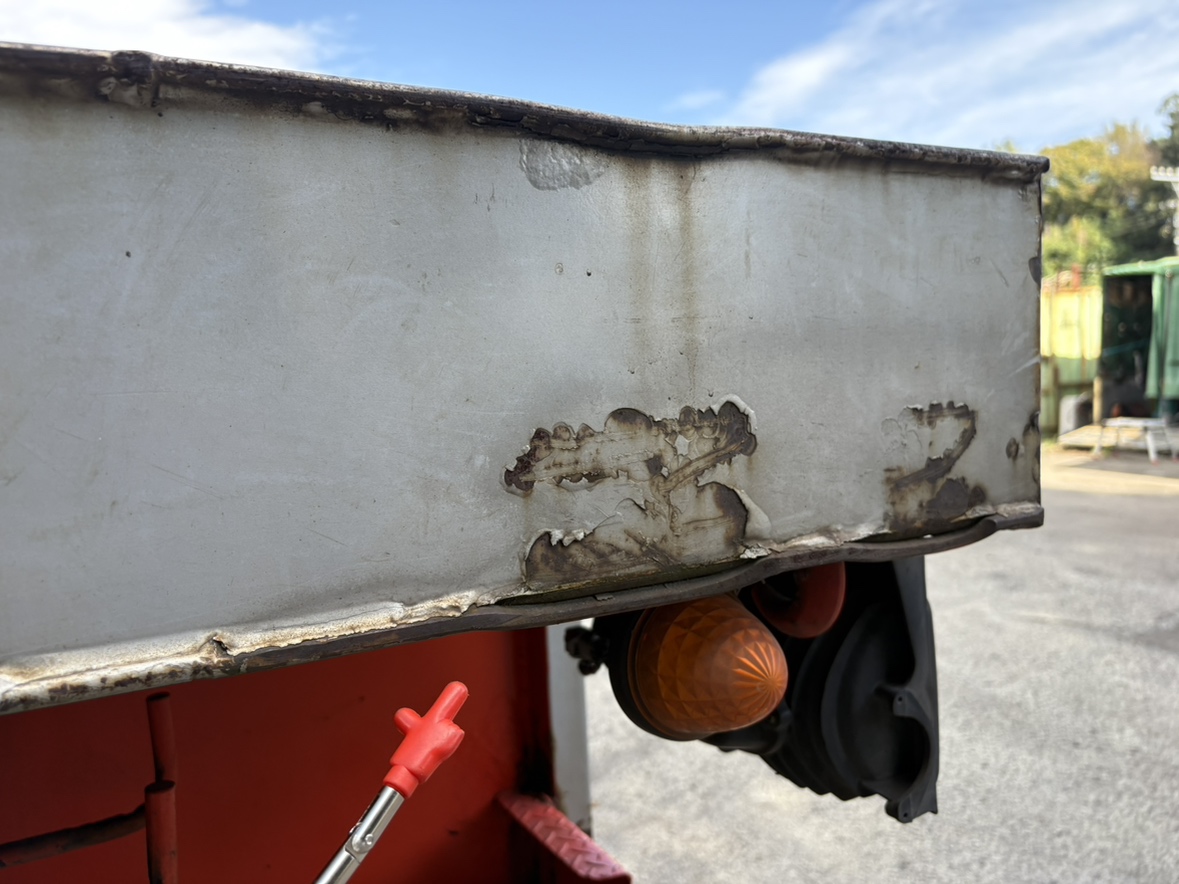 H20年式、フルハーフ、3軸セミトレーラー、車検付|中古トラックの販売・買取・査定のアイナビ