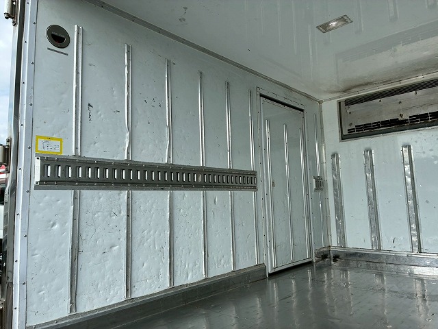 東プレR404A標準幅左サイド扉デュオニックAT2t積載2t5t|中古トラックの販売・買取・査定のアイナビ